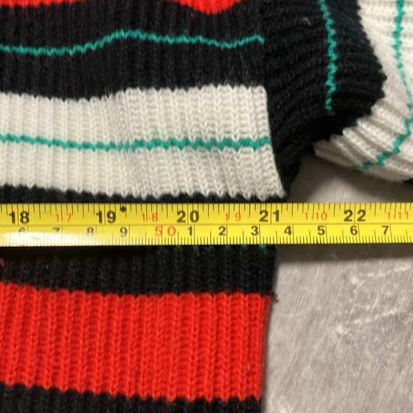 Handmade vintage knit sweater - Picture 16 of 17